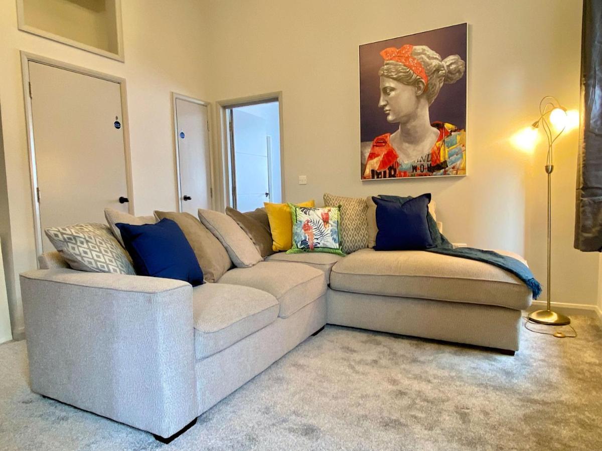 Beautiful Apartment - 5 Minute Walk To The Best Beach! - Great Location - Parking - Fast Wifi - Smart Tv - Newly Decorated - Sleeps Up To 4! Close To Bournemouth & Poole Town Centre エクステリア 写真