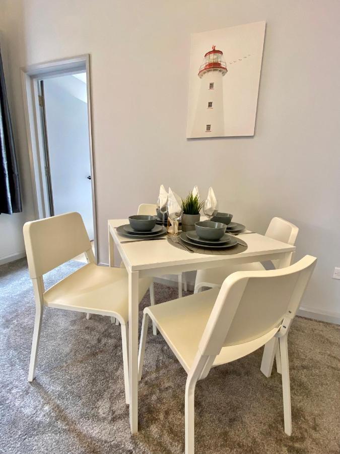 Beautiful Apartment - 5 Minute Walk To The Best Beach! - Great Location - Parking - Fast Wifi - Smart Tv - Newly Decorated - Sleeps Up To 4! Close To Bournemouth & Poole Town Centre エクステリア 写真